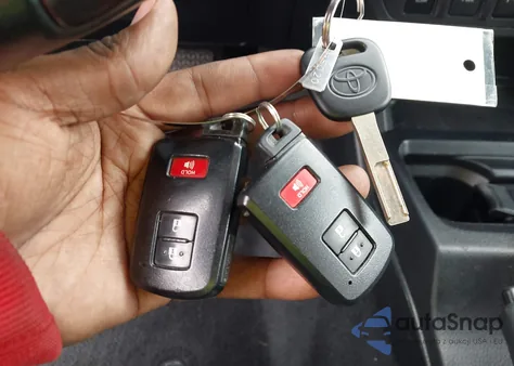 2021 Toyota Tacoma Trd Off-Road from USA, damaged, VIN 3TMCZ5AN6MM372987